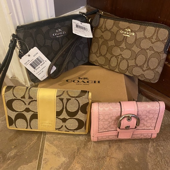 Coach Handbags - New Coach wristlets and wallets